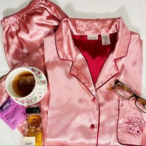 Vintage Style Women’s Pajama Set